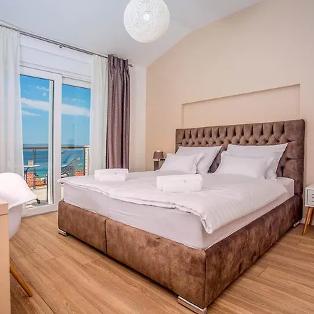 Sleeps 8 With Pool Air Con And Wifi * Duće